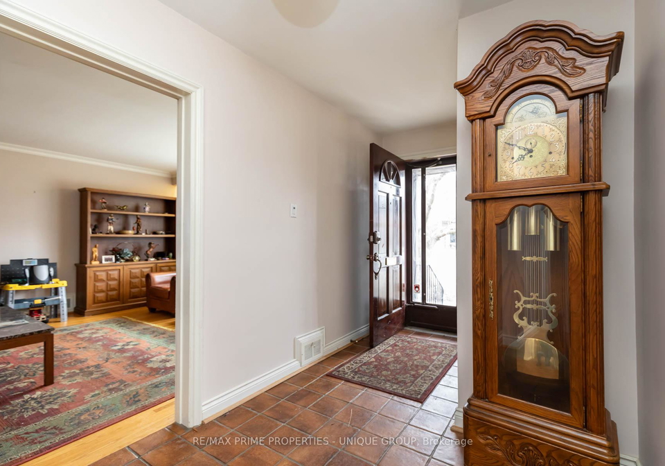 173-ridley-boulevard-toronto-ontario-c13062824