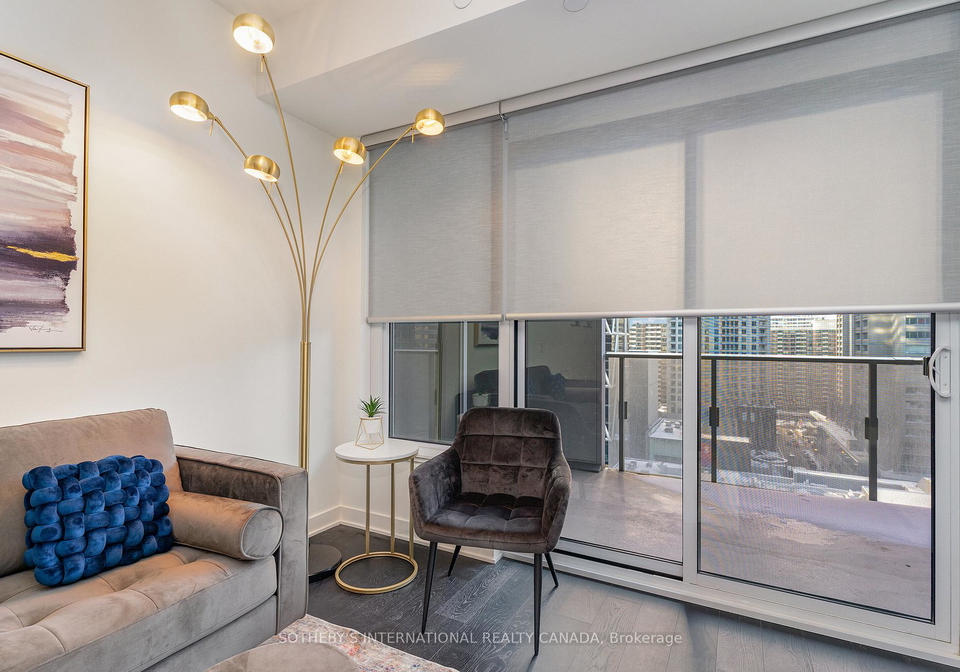 11-yorkville-avenue-toronto-ontario-c13062826