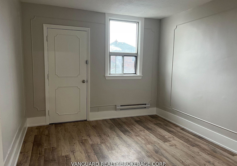 1623a-eglinton-avenue-toronto-ontario-c13063052