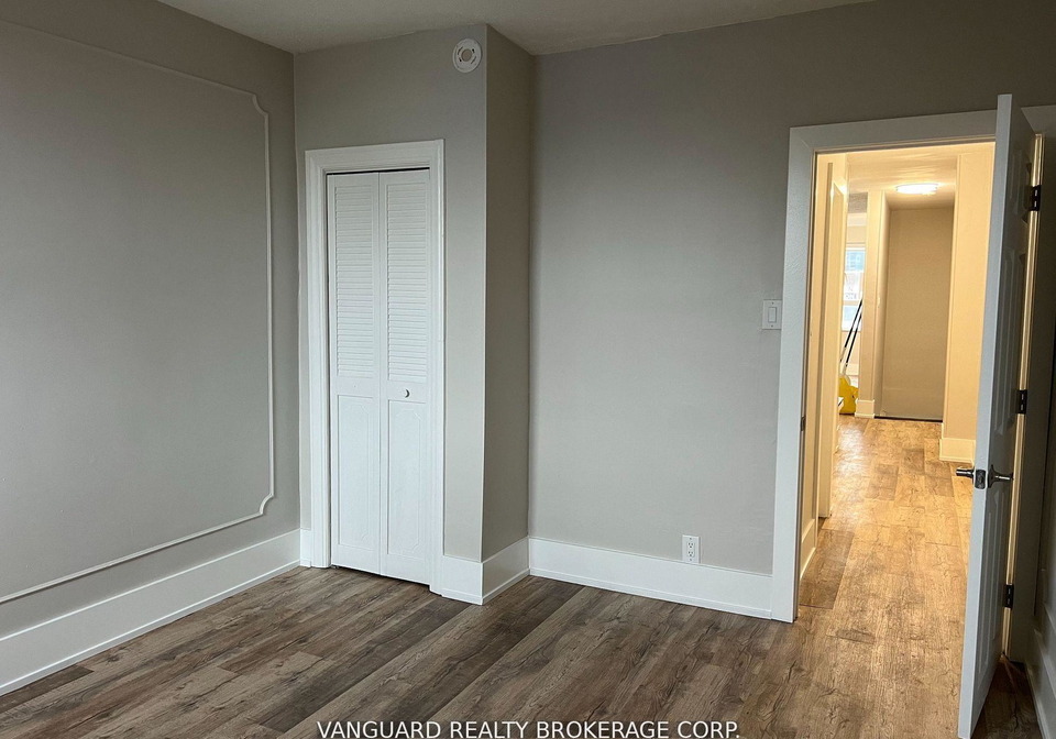 1623a-eglinton-avenue-toronto-ontario-c13063052