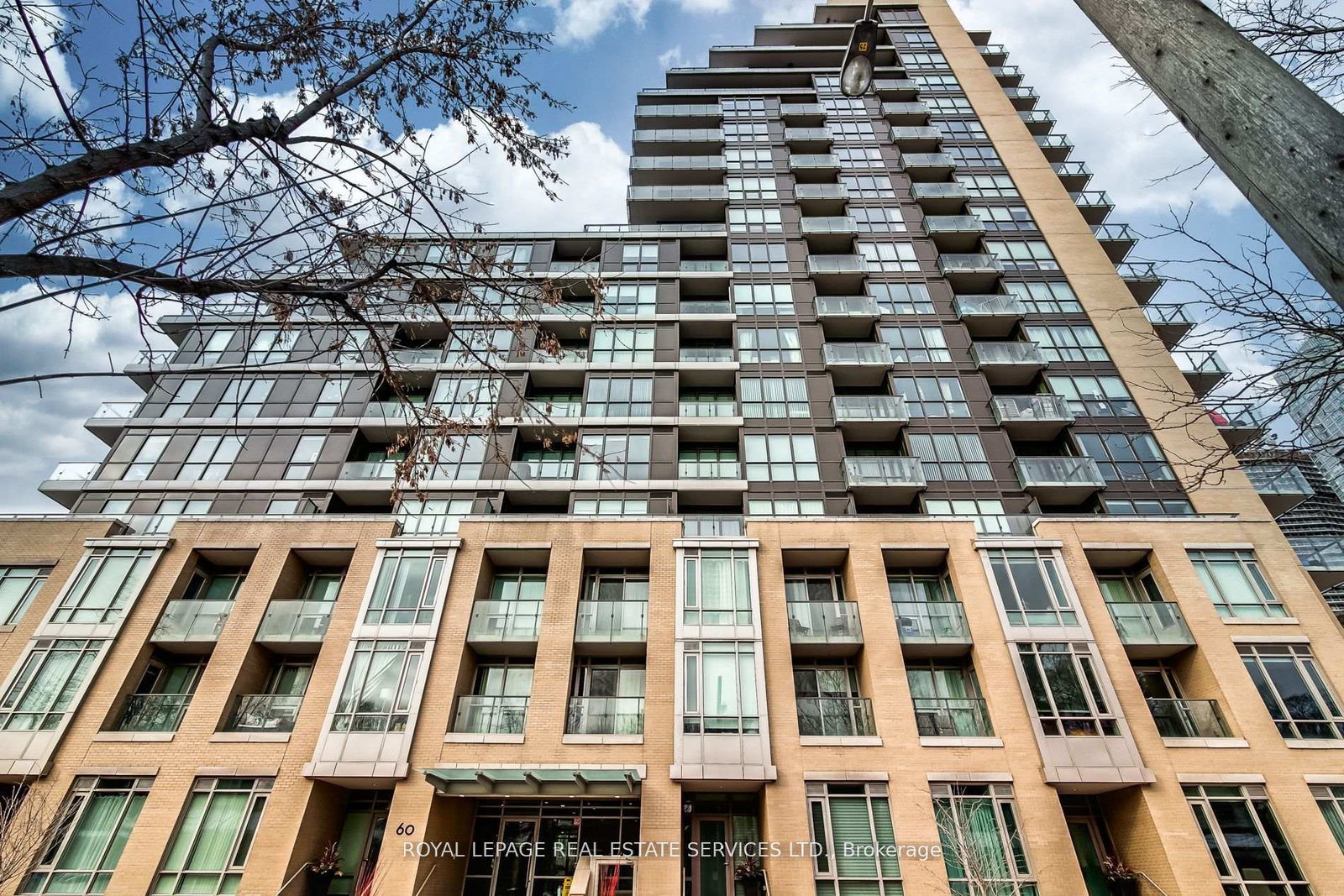 60-berwick-avenue-toronto-ontario-c13063100