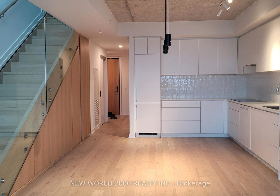 899-college-street-w-toronto-ontario-c13063142
