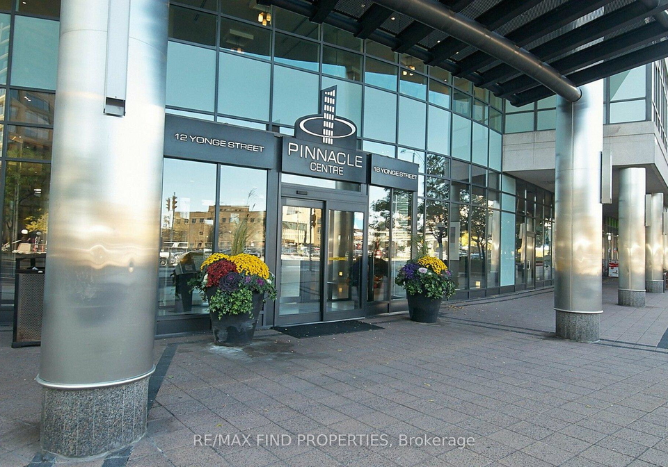 12-yonge-street-toronto-ontario-c13063276