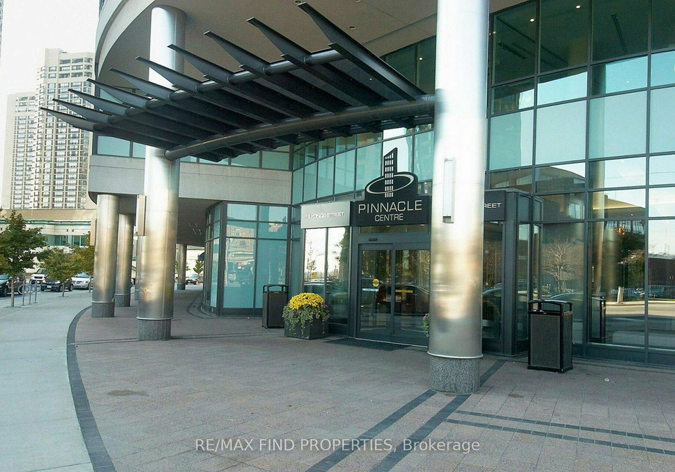 12-yonge-street-toronto-ontario-c13063276