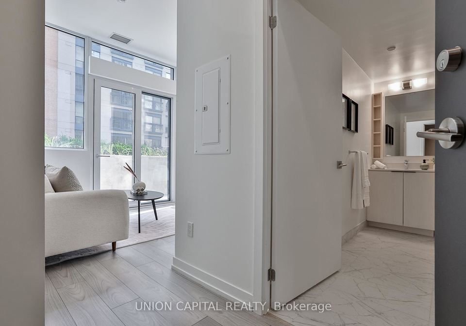 82-dalhousie-street-toronto-ontario-c13063410