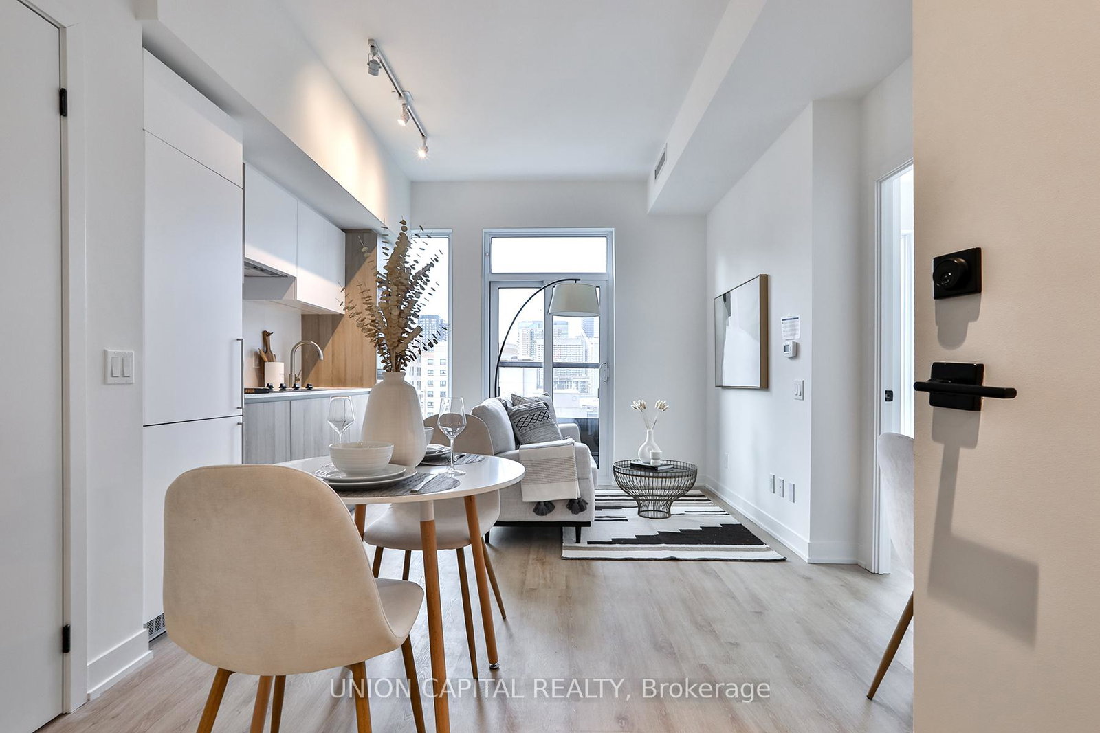 319-jarvis-street-toronto-ontario-c13063438