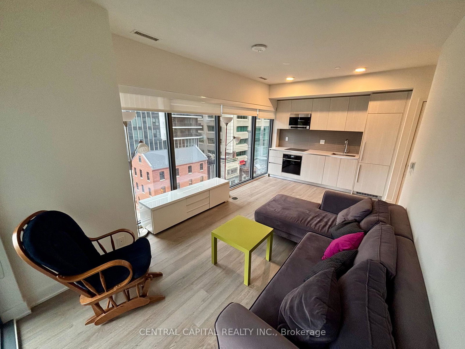 8-cumberland-street-toronto-ontario-c13063576