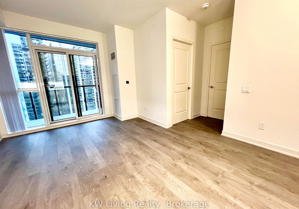 4955-yonge-street-north-york-ontario-c13063838
