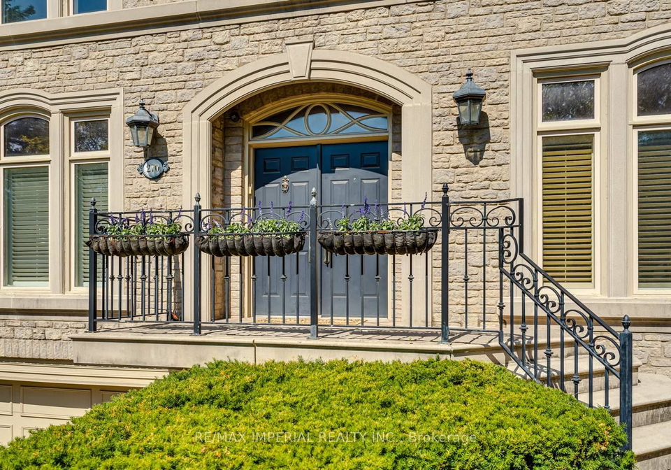 270-spring-garden-avenue-north-york-ontario-c13063926