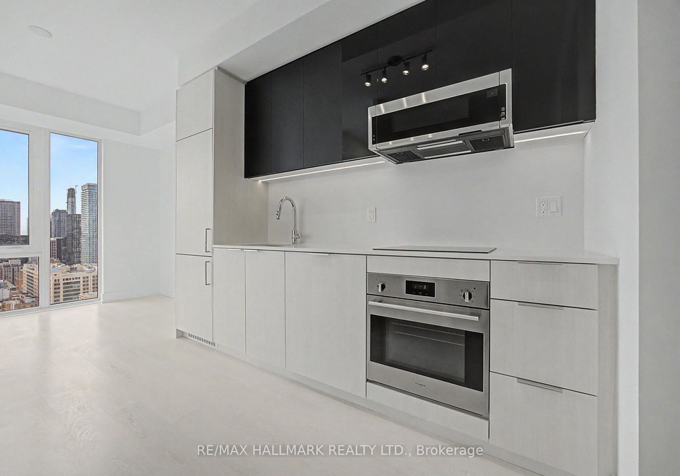 308-jarvis-street-toronto-ontario-c13064002