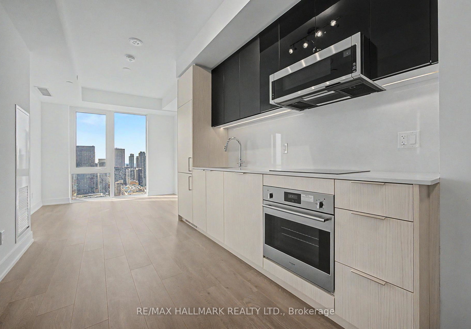 308-jarvis-street-toronto-ontario-c13064036