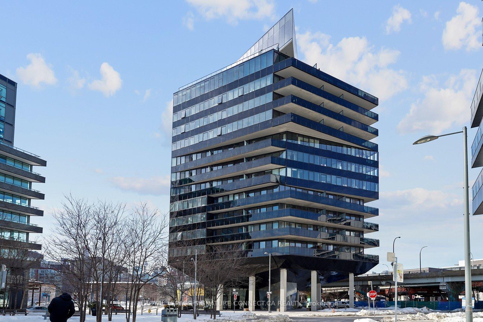 21-lawren-harris-square-toronto-ontario-c13064078