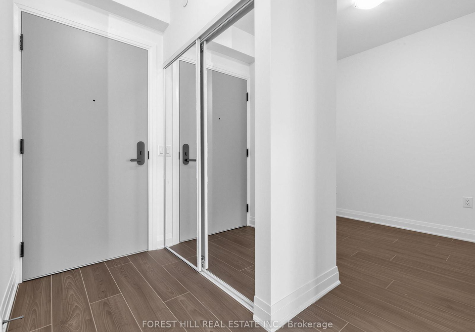 700-sheppard-avenue-w-toronto-ontario-c13064160