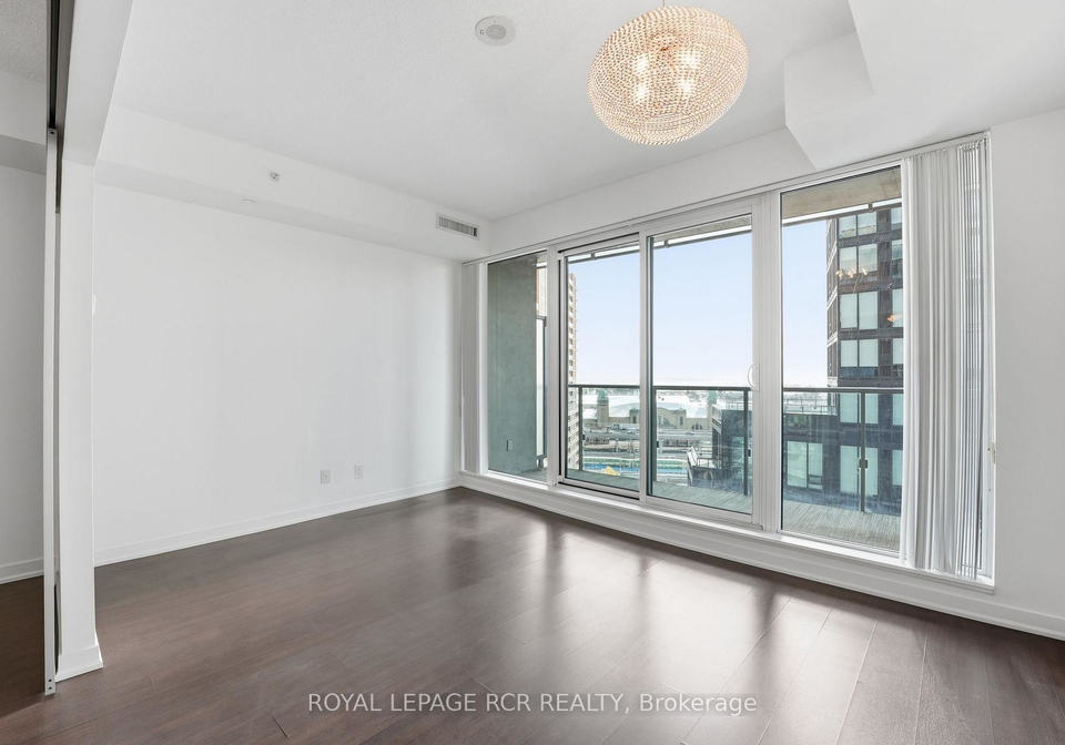150-east-liberty-street-toronto-ontario-c13064320