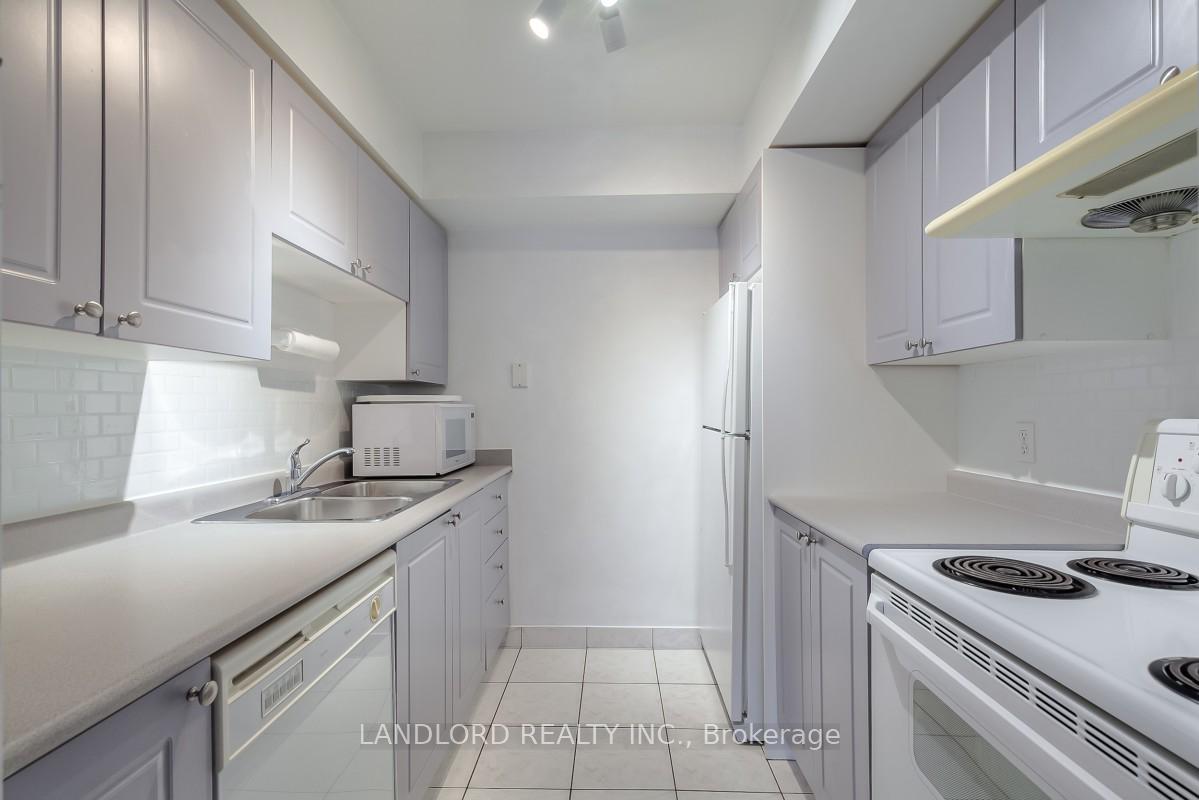 256-doris-avenue-north-york-ontario-c13064604