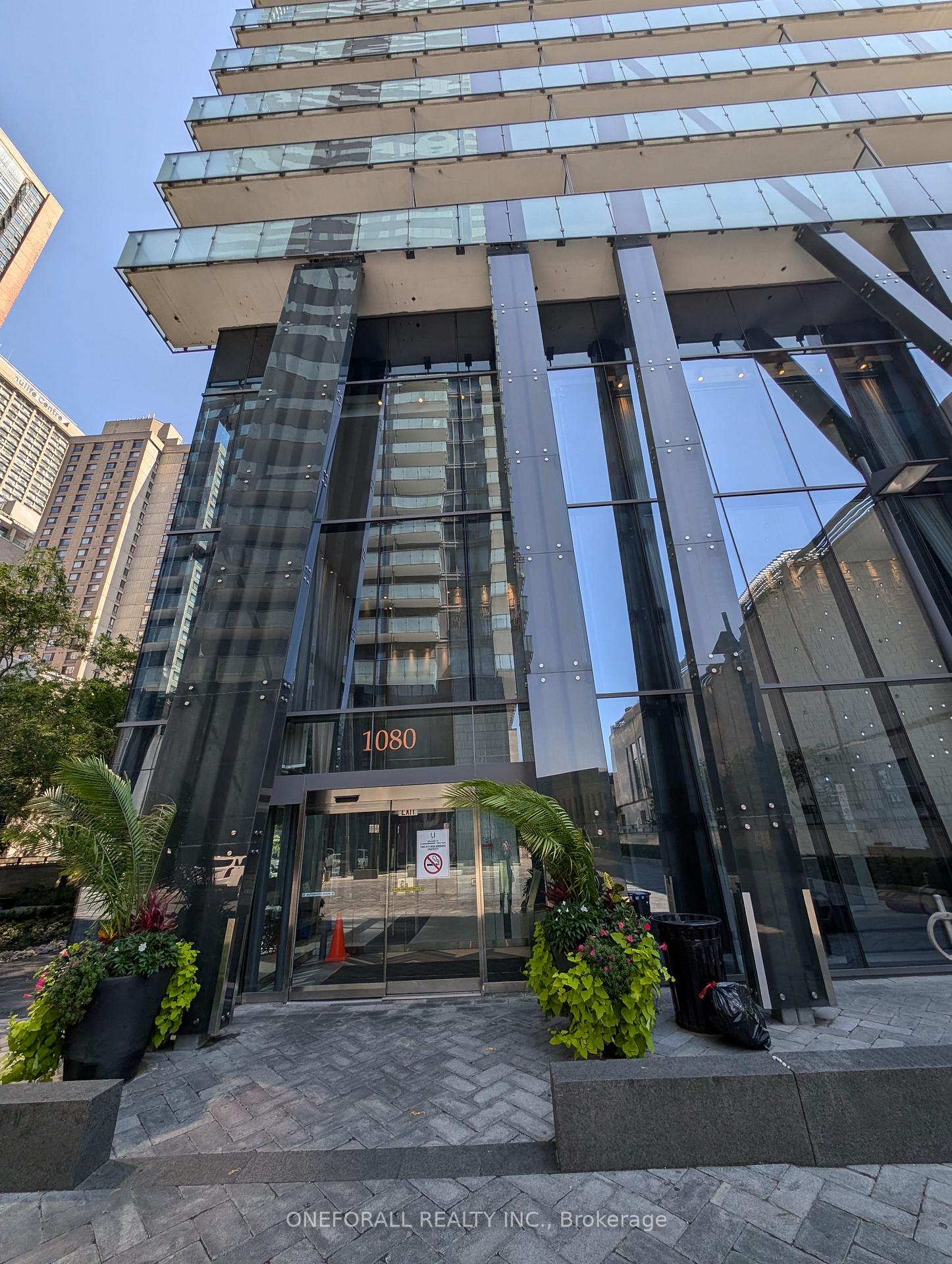 1080-bay-street-toronto-ontario-c13064622