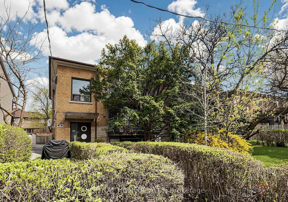 427-lawrence-avenue-w-toronto-ontario-c13064664