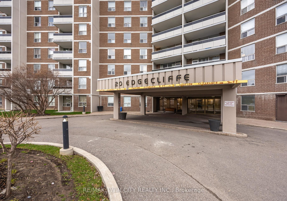 20-edgecliff-golfway-east-york-ontario-c13064688