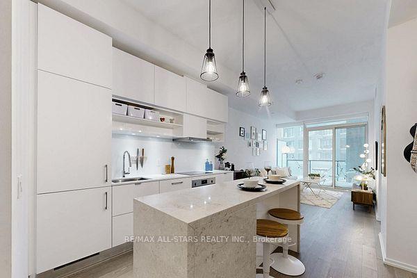 5-soudan-avenue-toronto-ontario-c13064810