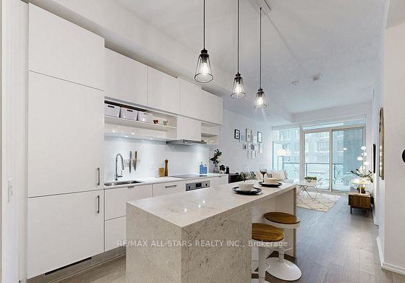 5-soudan-avenue-toronto-ontario-c13064810