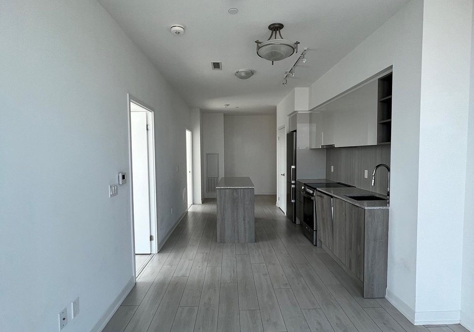 31-tippett-road-toronto-ontario-c13064974