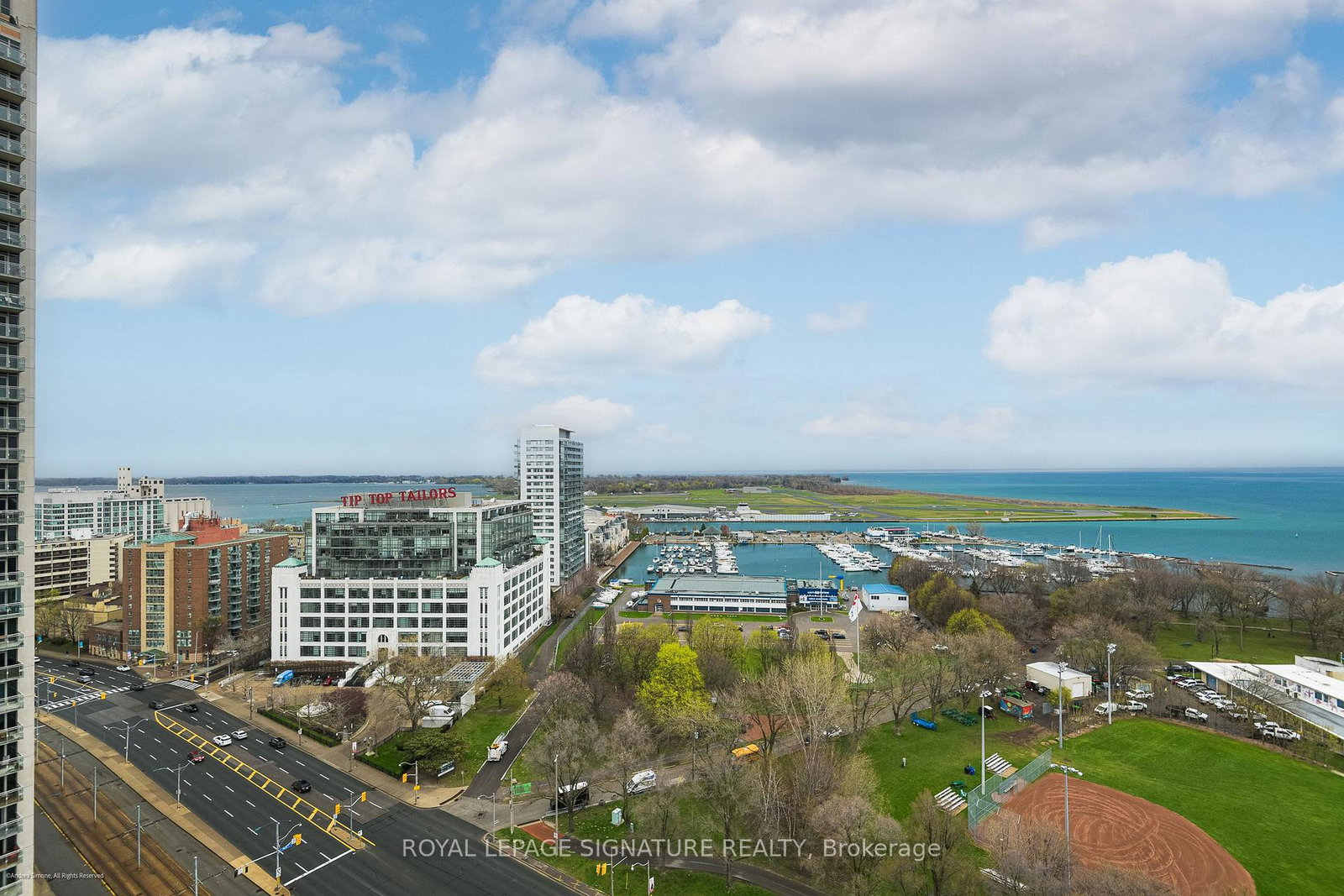 215-fort-york-boulevard-toronto-ontario-c13065152