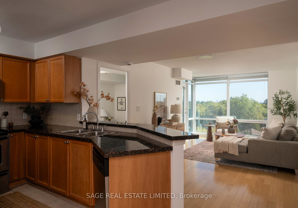 3830-bathurst-street-toronto-ontario-c13065262