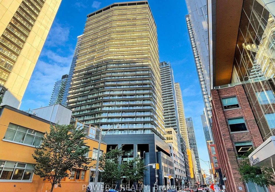 125-peter-street-toronto-ontario-c13065296