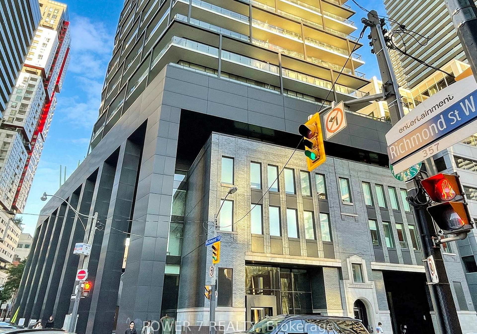 125-peter-street-toronto-ontario-c13065296