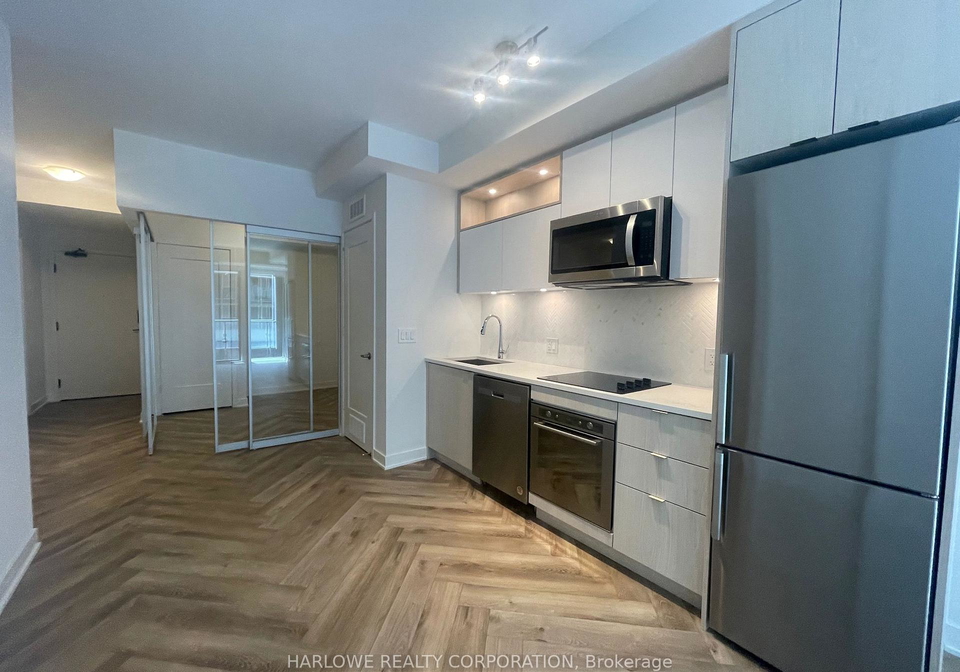 60-princess-street-toronto-ontario-c13065362