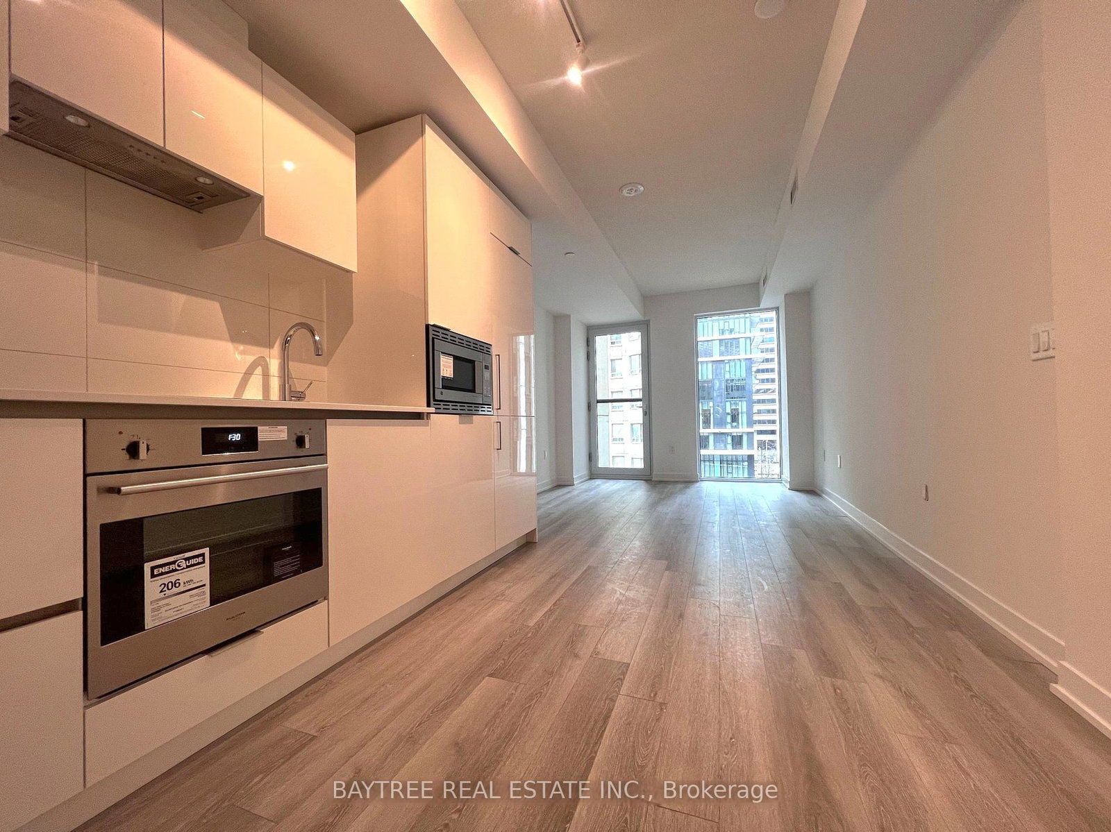 121-st-patrick-street-toronto-ontario-c13065462