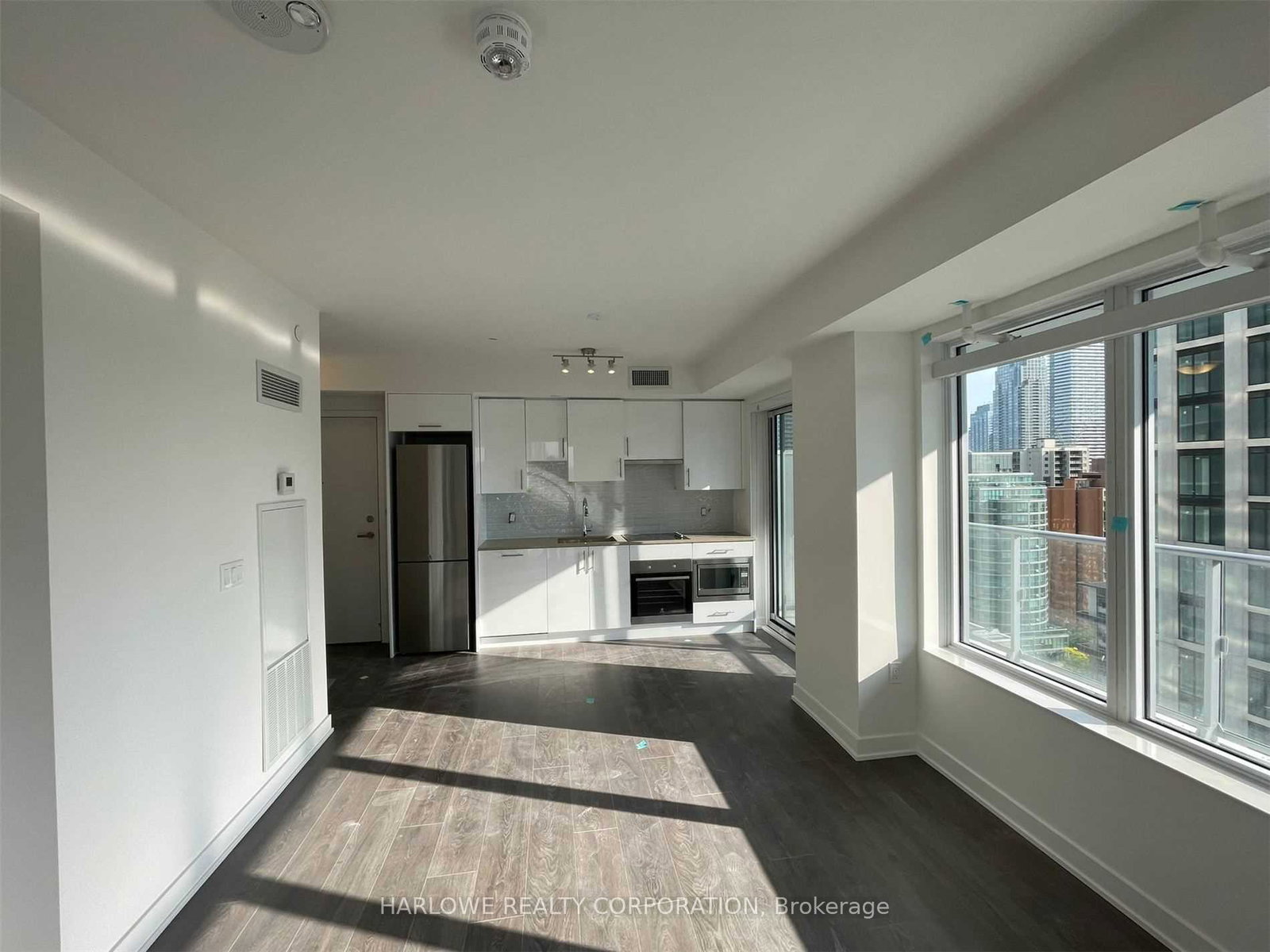 99-broadway-avenue-toronto-ontario-c13065474