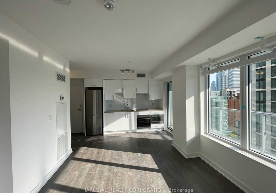 99-broadway-avenue-toronto-ontario-c13065474