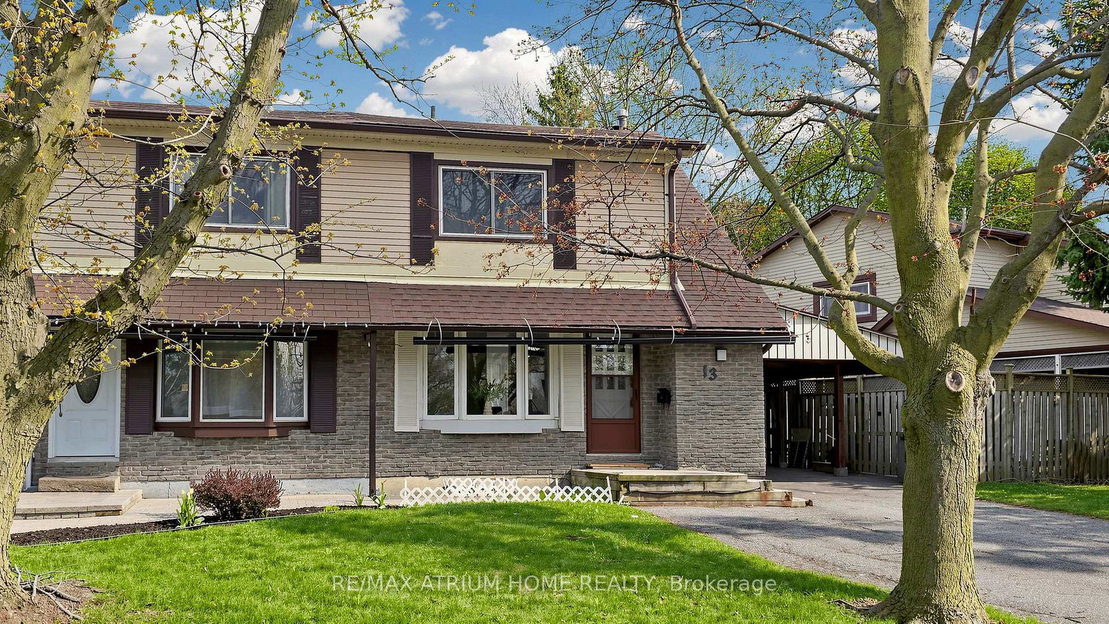 13-applegate-crescent-e-north-york-ontario-c13065504