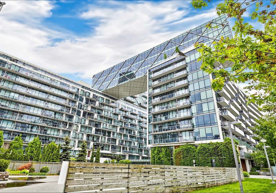 39-queens-quay-e-toronto-ontario-c13065726