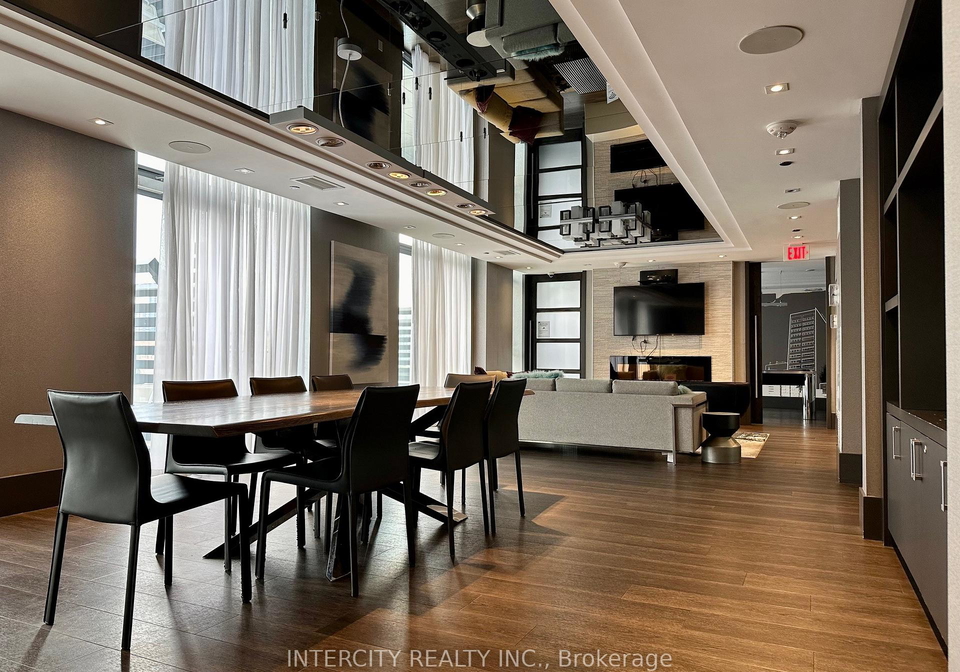 297-college-street-toronto-ontario-c13065854