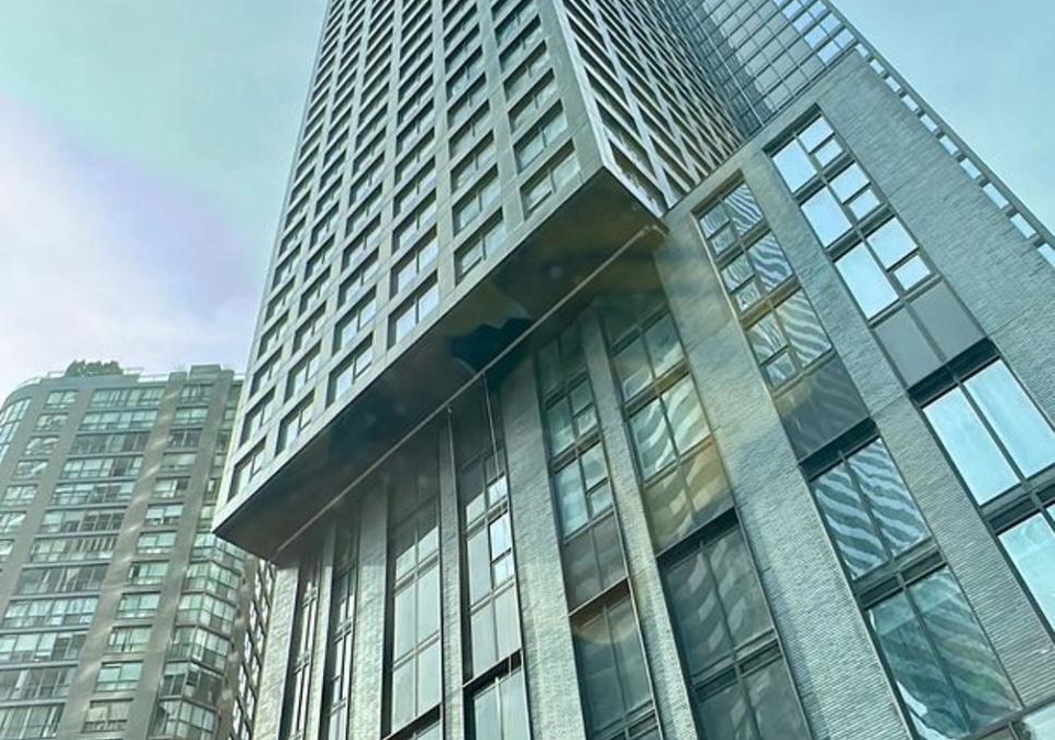 8-wellesley-street-w-toronto-ontario-c13065908