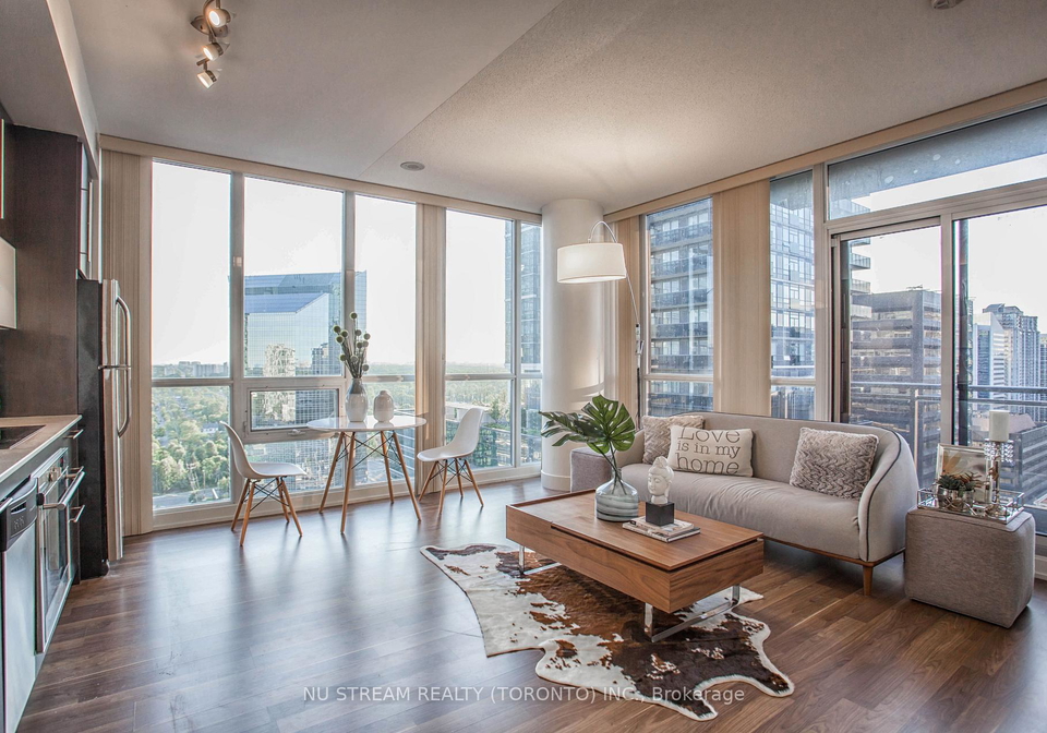 23-sheppard-avenue-e-north-york-ontario-c13066106