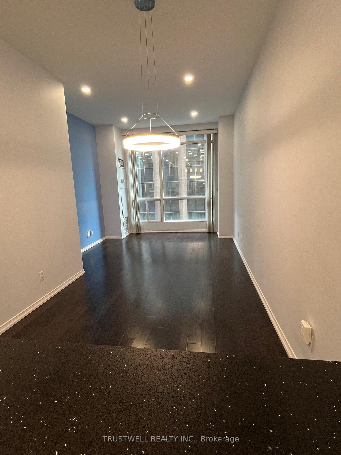 7-king-street-e-toronto-ontario-c13066140