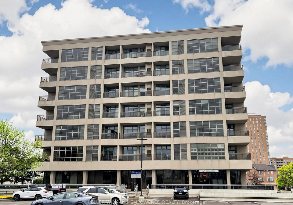 1-leaside-park-drive-east-york-ontario-c13066248