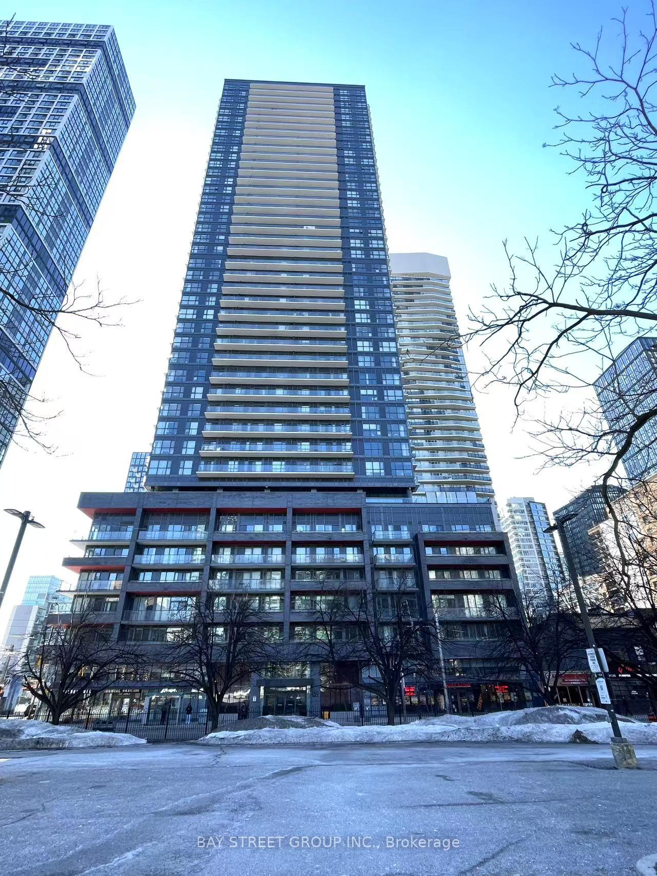 159-dundas-street-e-toronto-ontario-c13066294