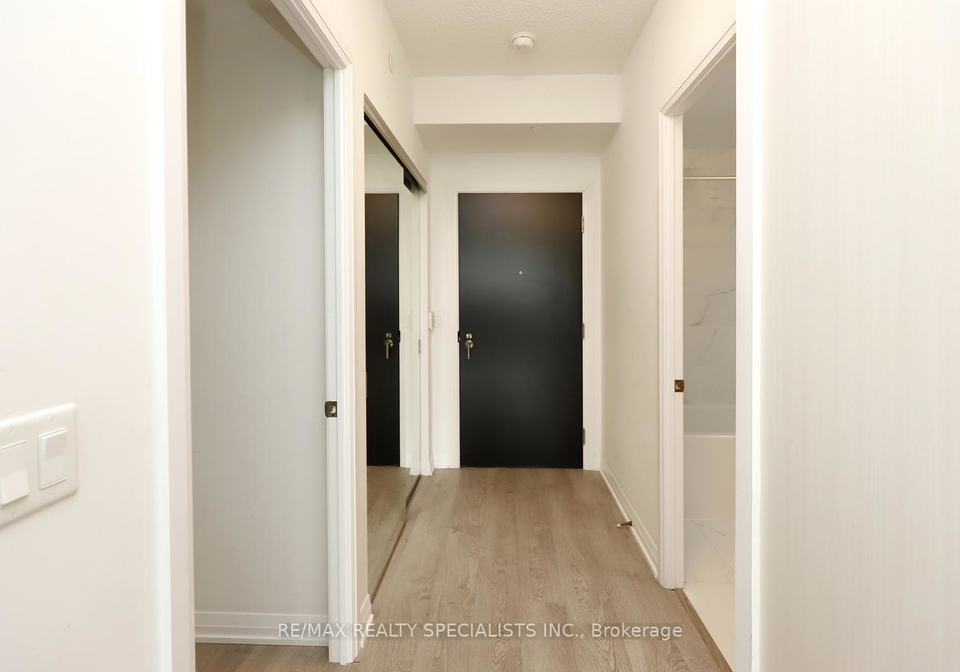 101-erskine-avenue-toronto-ontario-c13066332