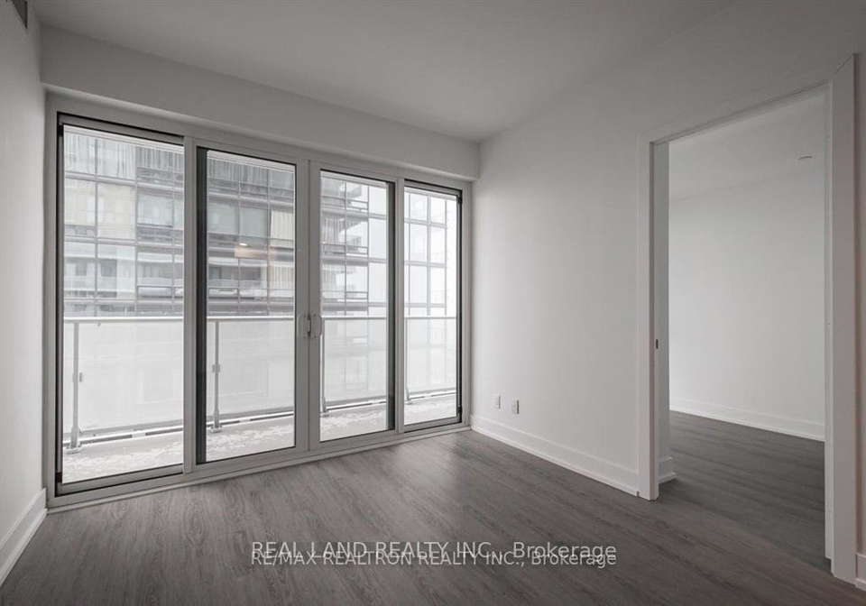 7-grenville-street-toronto-ontario-c13066366