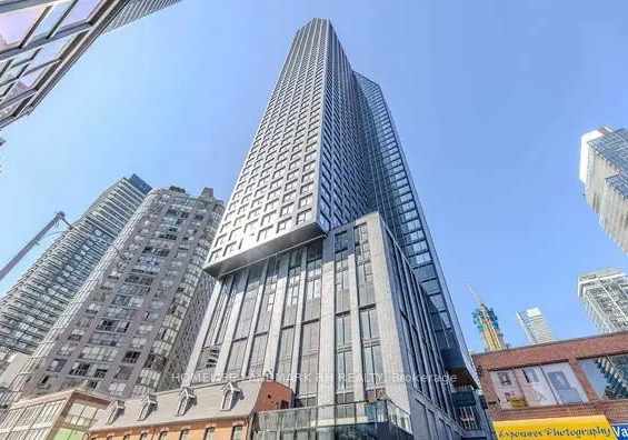8-wellesley-street-w-toronto-ontario-c13066432