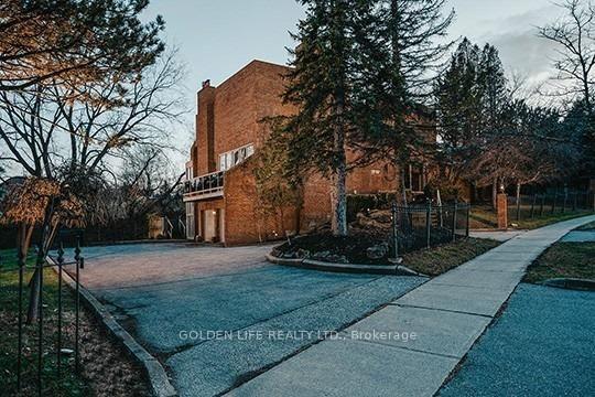 1-garnier-court-north-york-ontario-c13066450