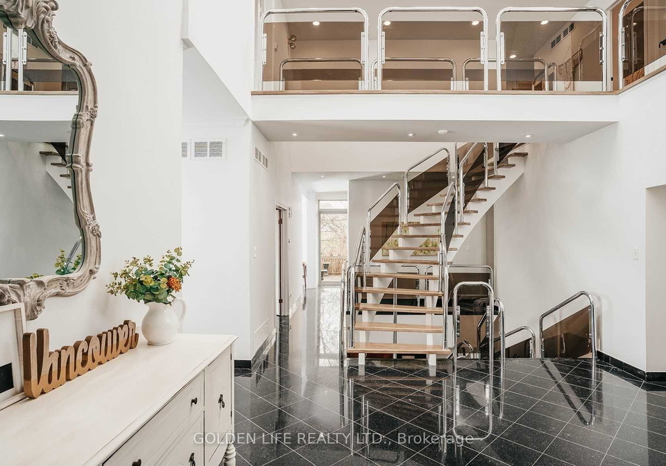 1-garnier-court-north-york-ontario-c13066450
