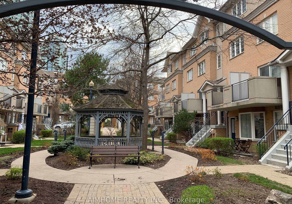 28-sommerset-way-north-york-ontario-c13066514