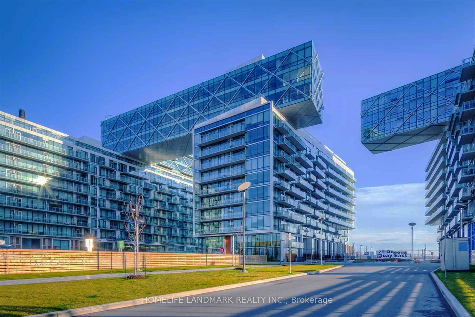 29-queens-quay-e-toronto-ontario-c13066554