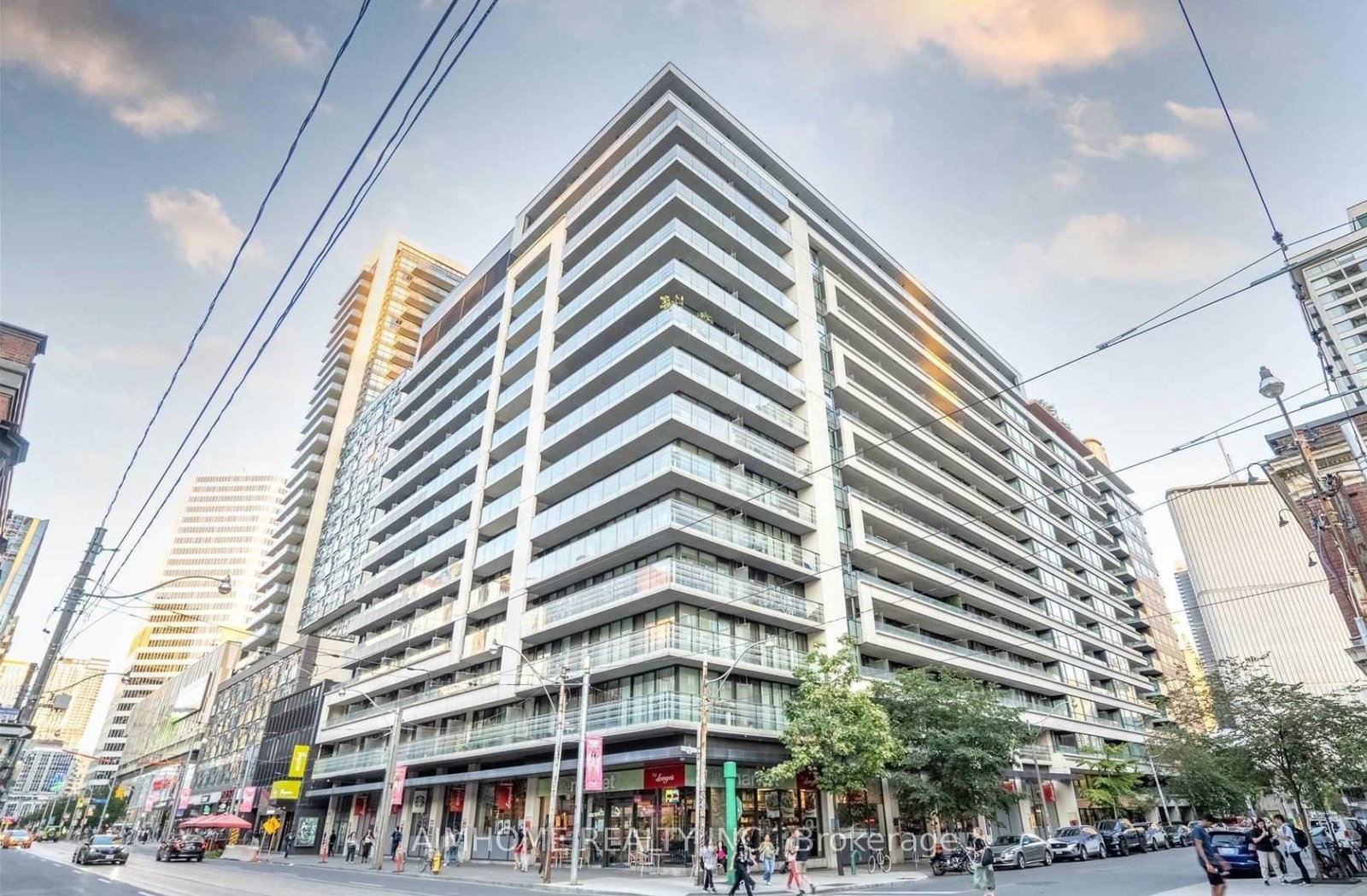 111-elizabeth-street-e-toronto-ontario-c13066562