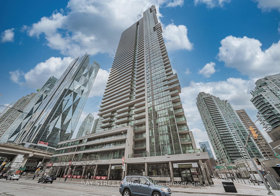 33-bay-street-toronto-ontario-c13066586